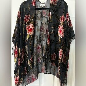 Woven Heart Black Floral Kimono